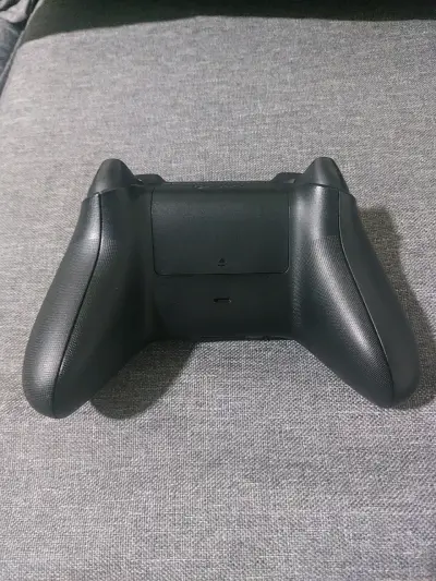 Control inalámbrico negro para Xbox Series X/S - miniatura 2