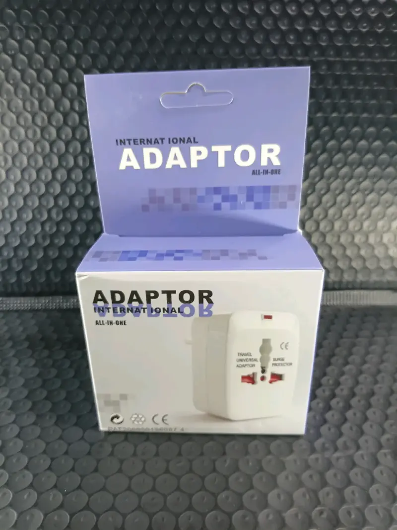 Adaptador de Viaje Universal Todo-en-Uno - 1