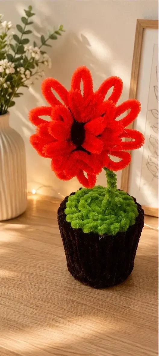 Flor decorativa de limpiapipas hecha a mano