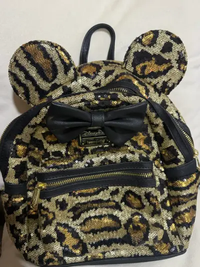 Mochila Disney con lentejuelas y orejas - miniatura 2