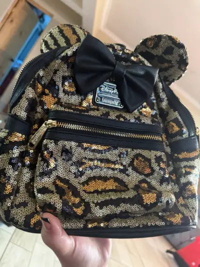 Mochila Disney con lentejuelas y orejas - miniatura 3