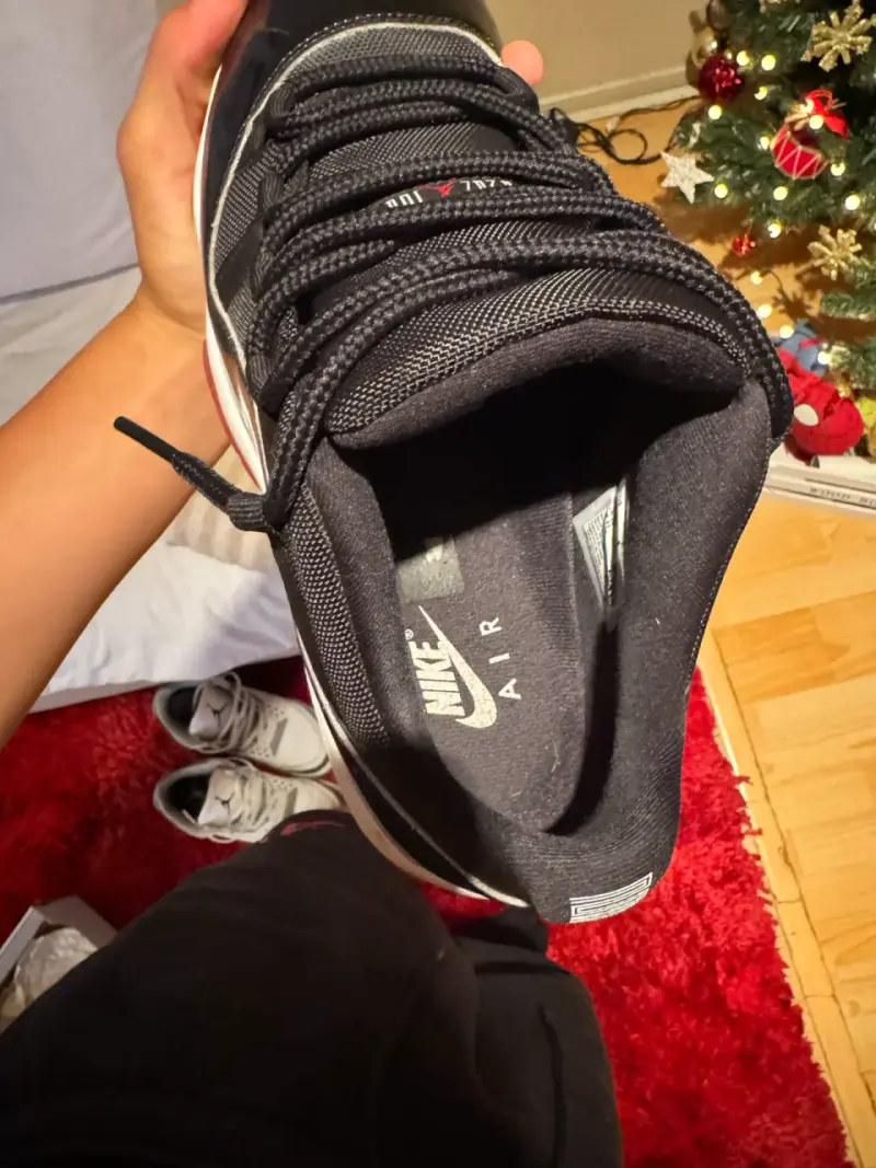 Zapatillas Nike Air Jordan 11 Retro Low Negras - 1