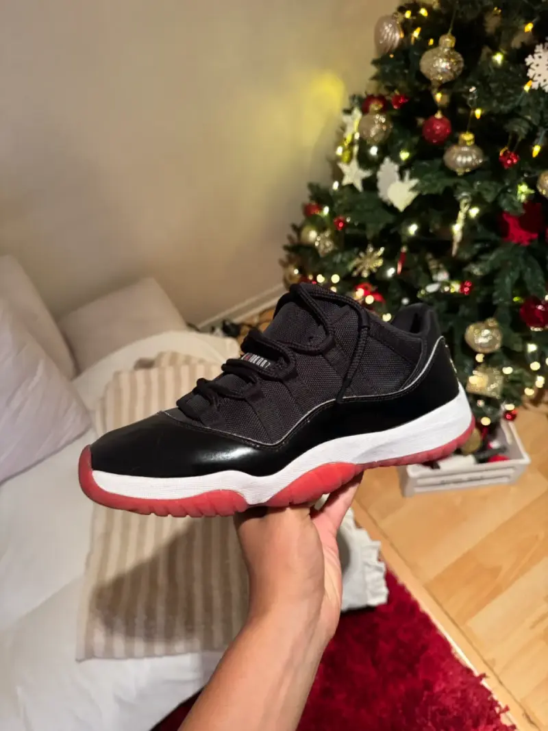 Zapatillas Nike Air Jordan 11 Retro Low Negras - 3