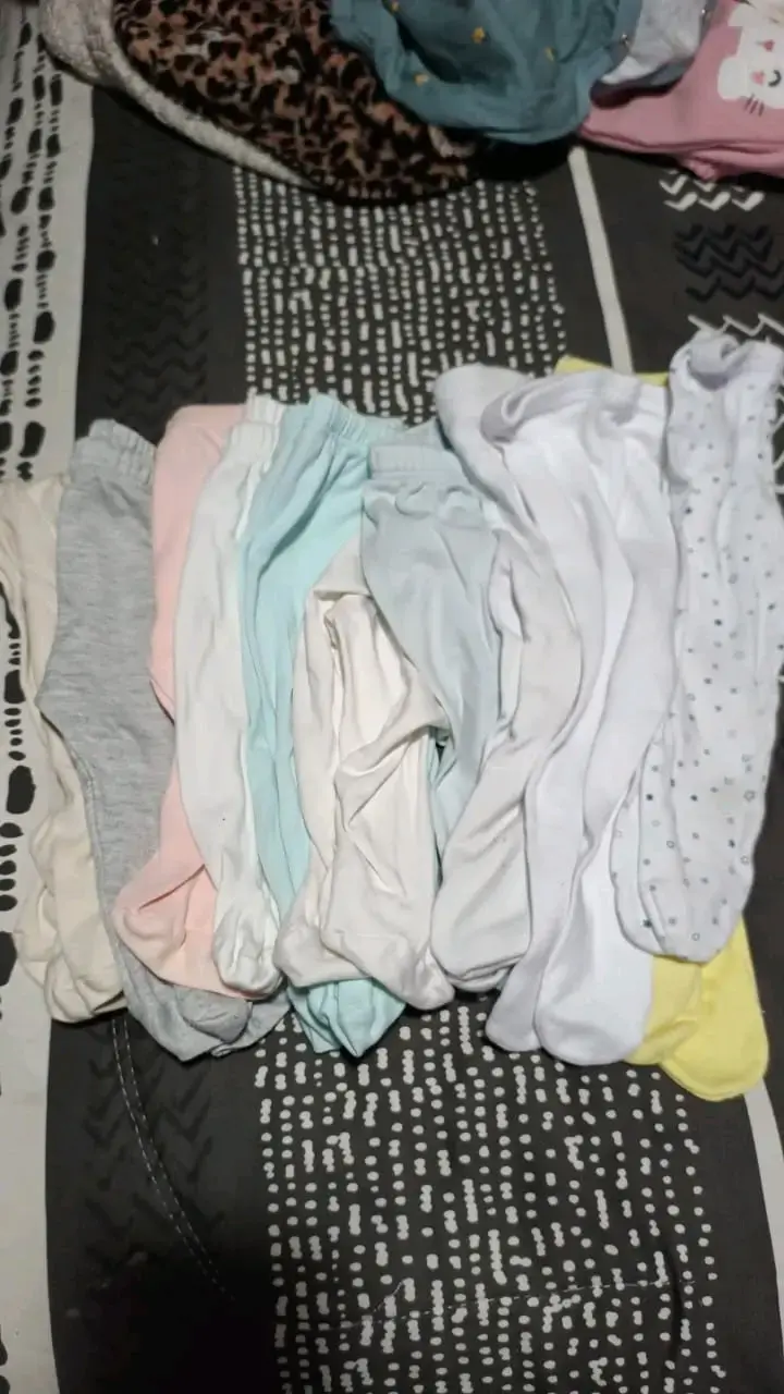 Lote de pantys de bebé en varios colores