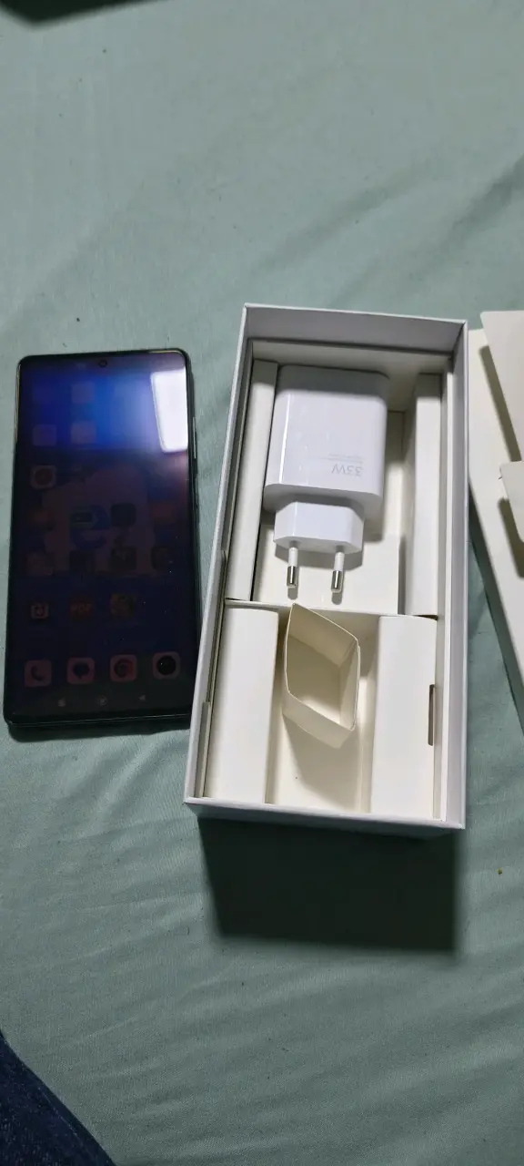 Smartphone Redmi Note 12 Pro+ 5G en buen estado - 5
