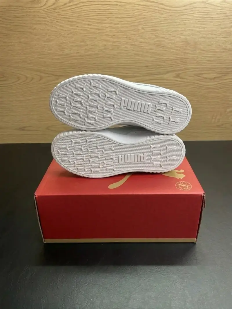 Zapatillas blancas Puma Carina 36 - 3