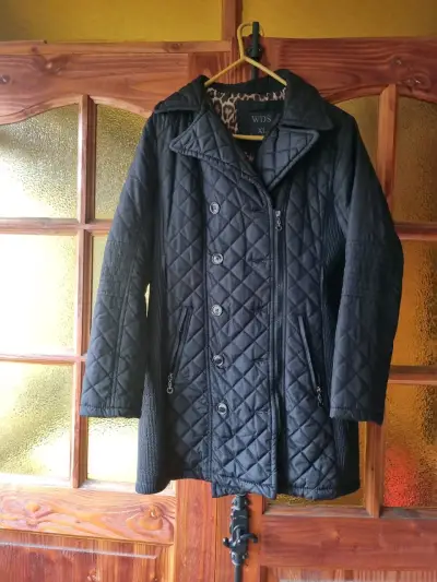 Abrigo acolchado negro para mujer talla XL - miniatura 1