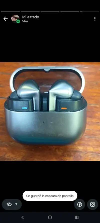 Audífonos Samsung Galaxy Buds 3 Pro en buen estado - miniatura 1
