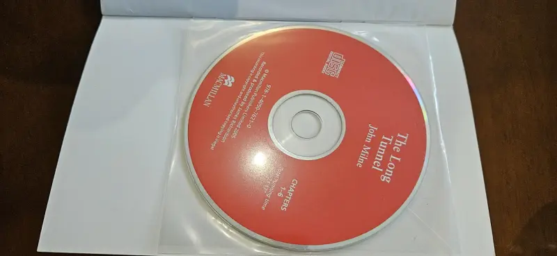 Libro The Long Tunnel con CD de audio - 2