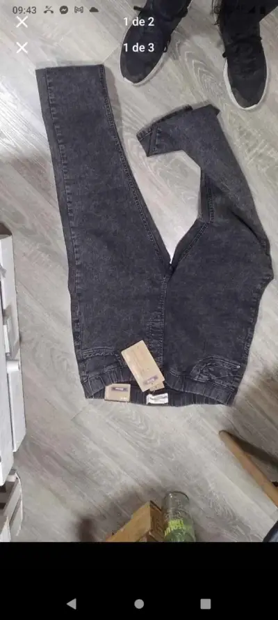 Jeans negros estilo casual - miniatura 1
