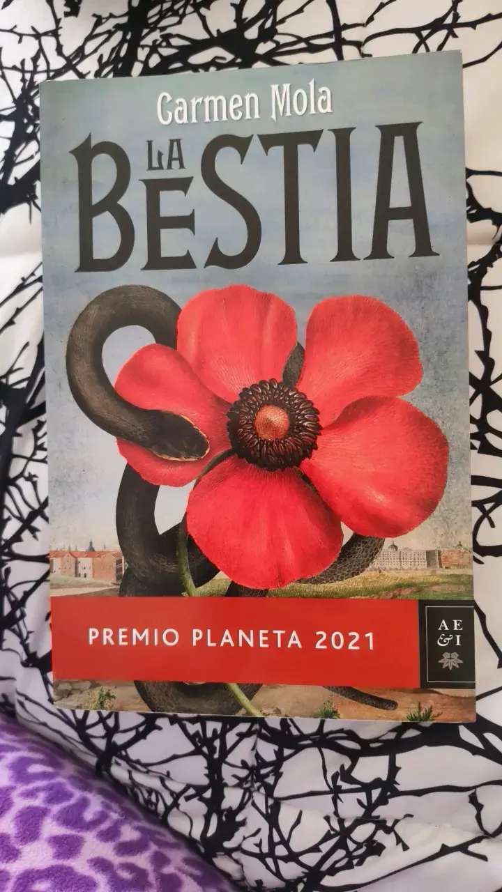 Libro 'La Bestia' de Carmen Mola, Premio Planeta 2021 - 1
