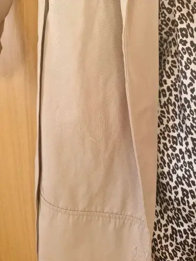 Abrigo zara trench beige con forro estampado M - miniatura 5