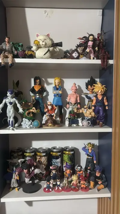Colección de Figuras de Acción de Anime - miniatura 1