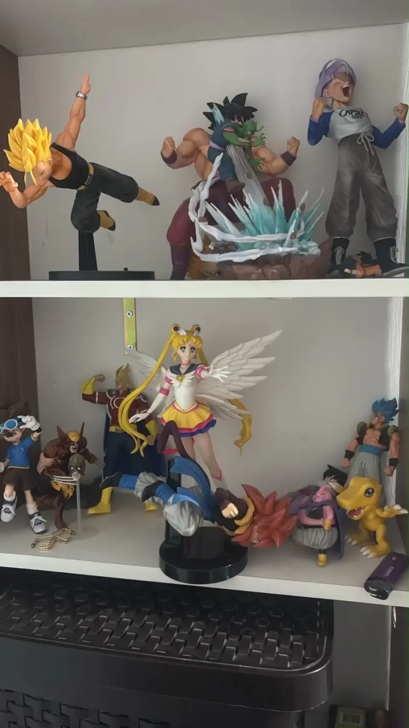 Colección de Figuras de Acción de Anime - 2
