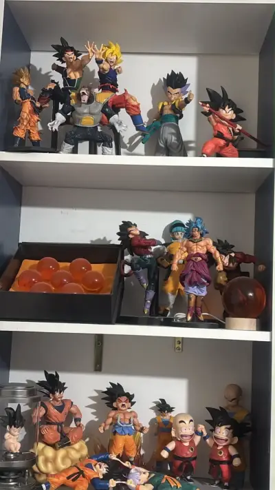 Colección de Figuras de Acción de Anime - miniatura 3
