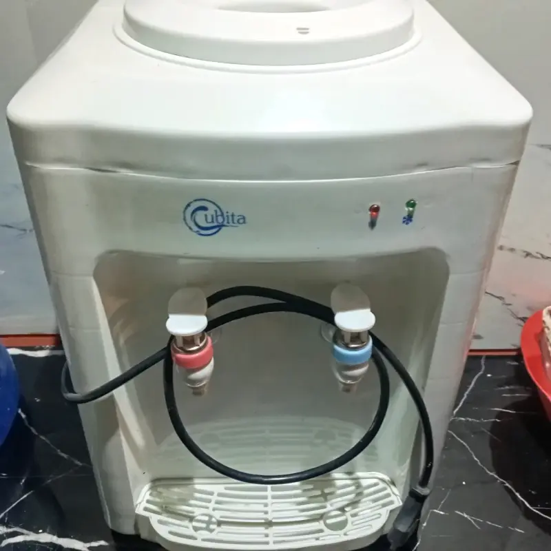 Enfriador de Agua Cubita con Dispensador
