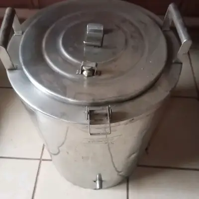 Olla de acero inoxidable - miniatura 1