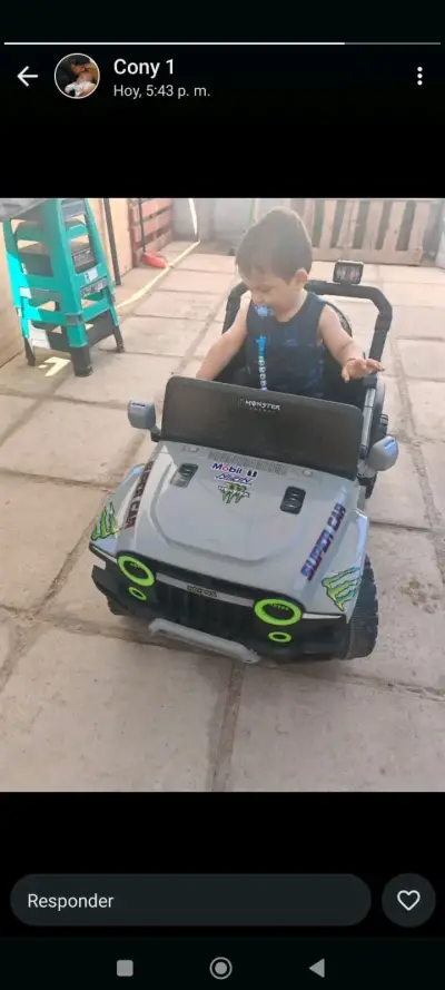 Jeep eléctrico para niños 4x4 Happy Wheels - miniatura 2