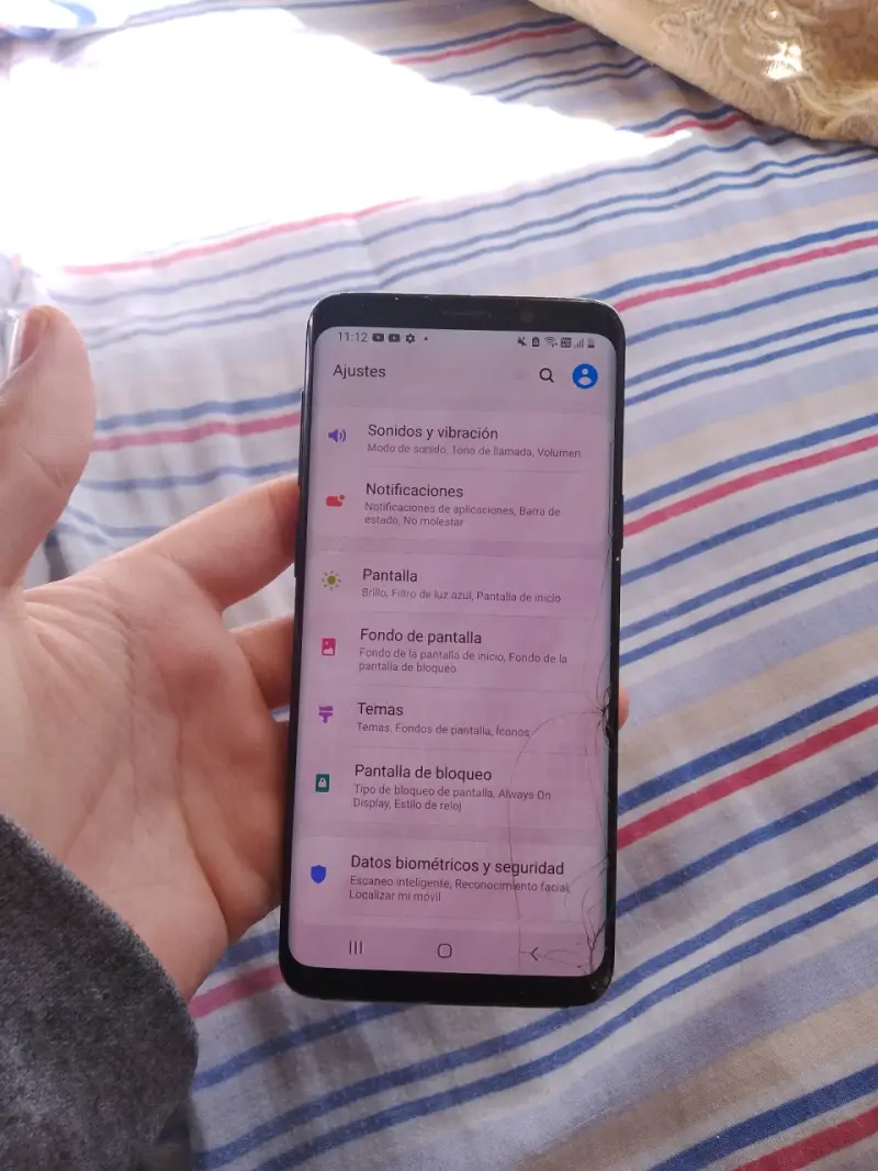 Samsung Galaxy S9 64 gb - 1