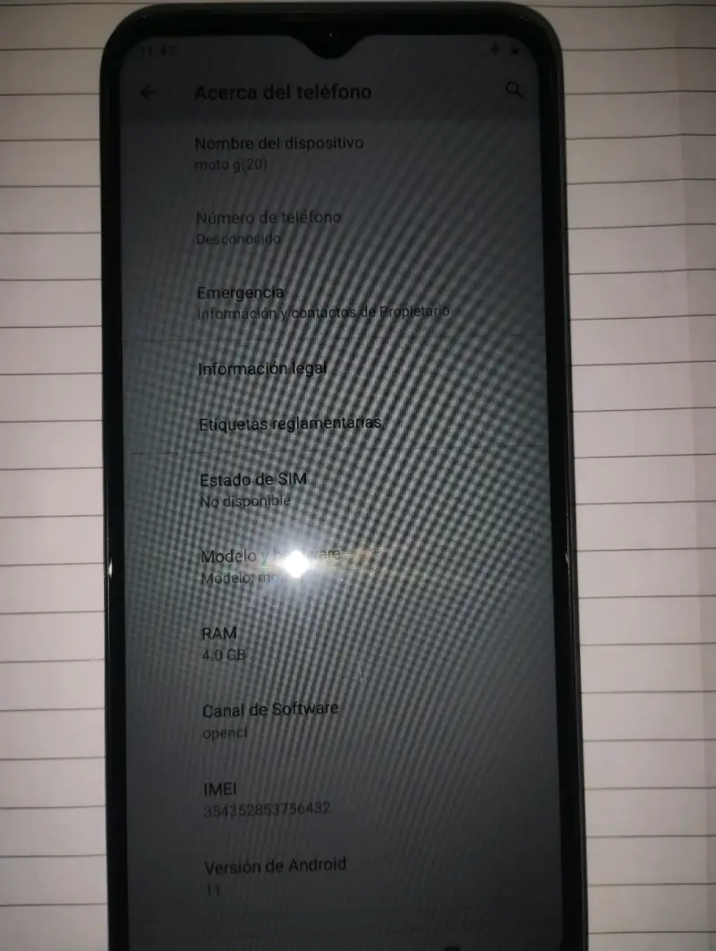 Smartphone Motorola con triple cámara y pantalla grande - 5