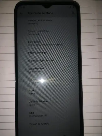 Smartphone Motorola con triple cámara y pantalla grande - miniatura 5