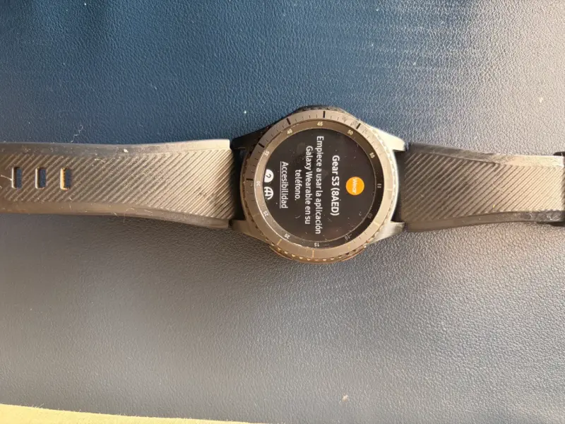 Smartwatch Samsung Gear S3 con cargador - 3