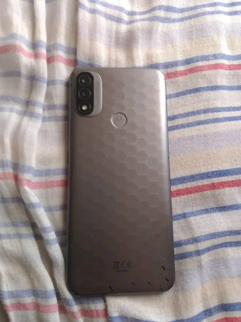 Motrola Moto E20 32 gb - 2