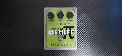 Electro-Harmonix Bass Big Muff Pi – fuzz para bajo - miniatura 2