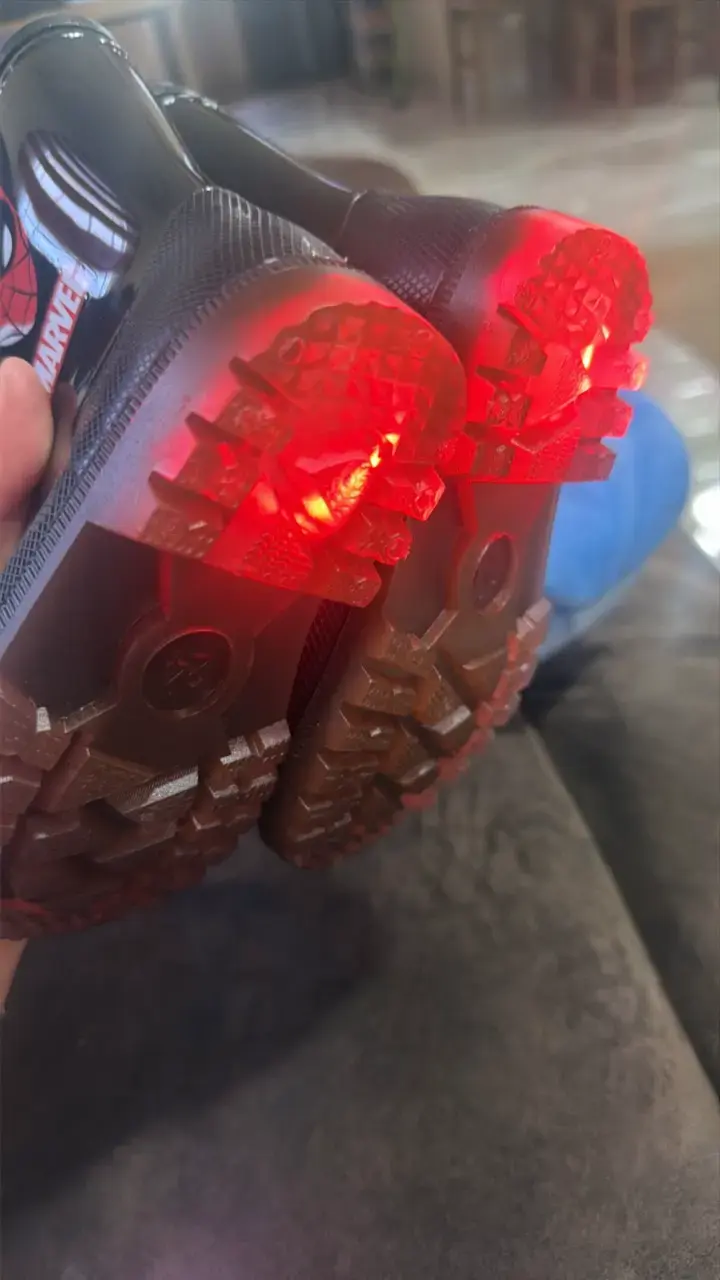 Botas de lluvia c/luz para niños Marvel Spider-Man - 5