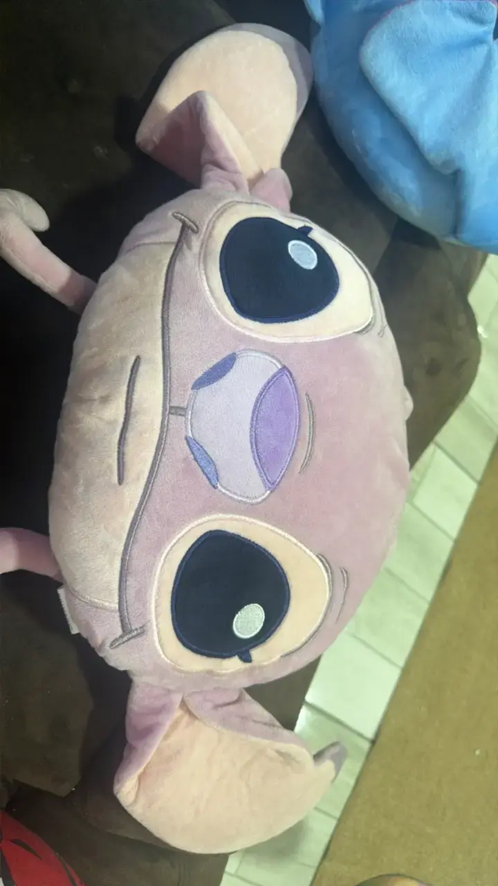 Cojín de peluche Ángel color rosa Primark Home - 1