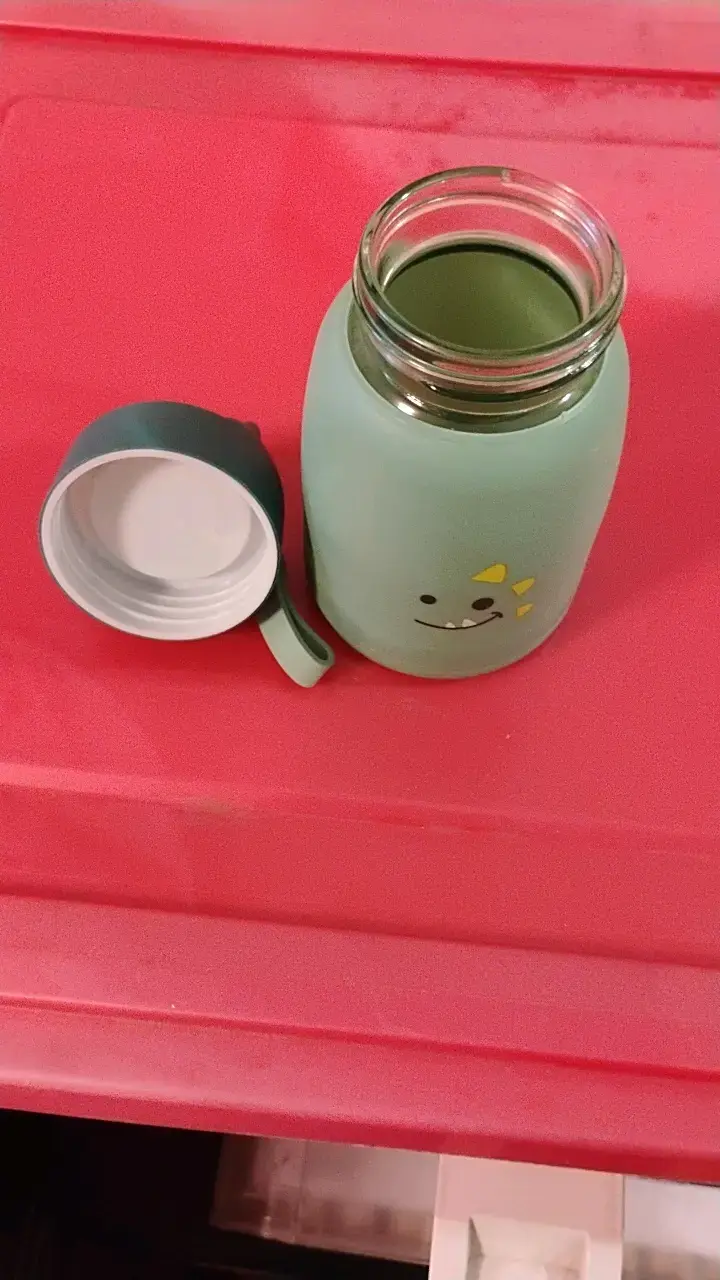 Botella térmica infantil con diseño de dinosaurio - 2