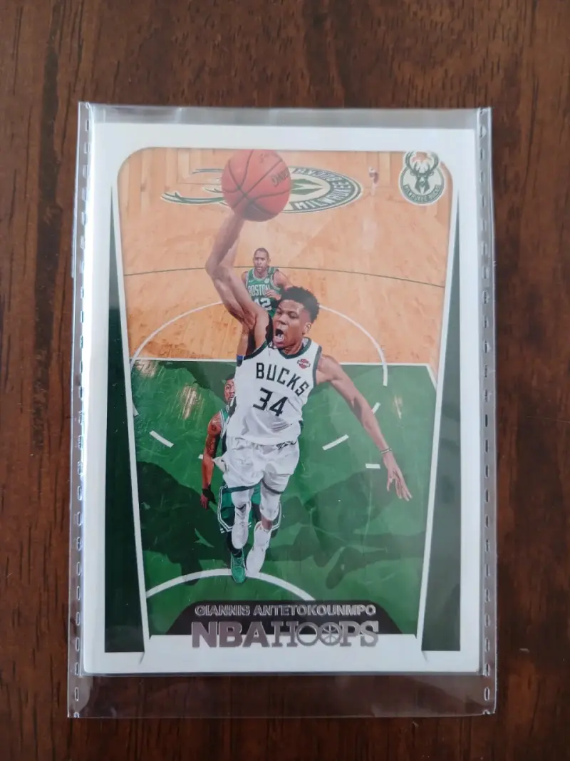 Carta Coleccionable Giannis Antetokounmpo NBA Hoo