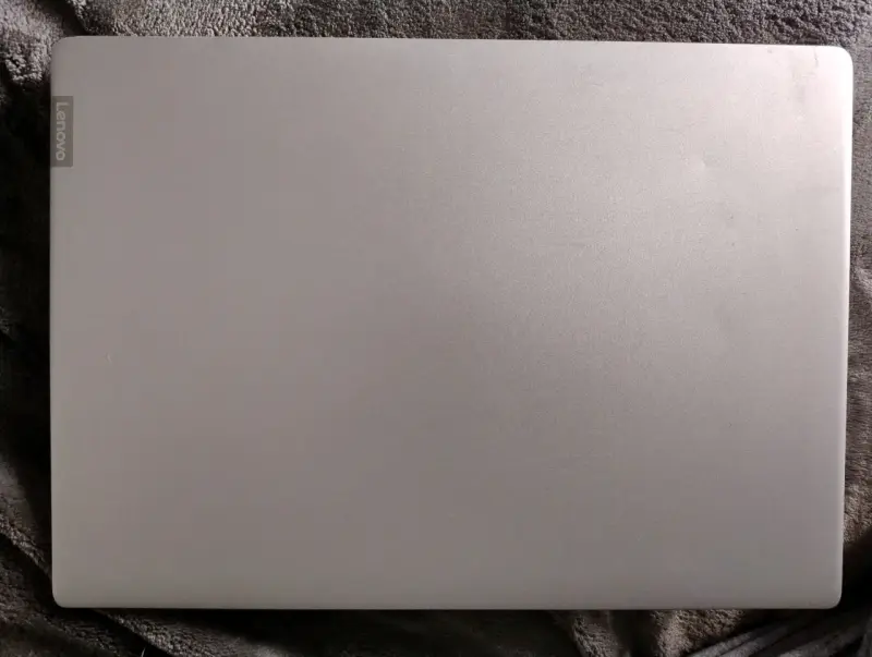 Laptop Lenovo con ChromeOS Flex y Intel Core i5 - 1