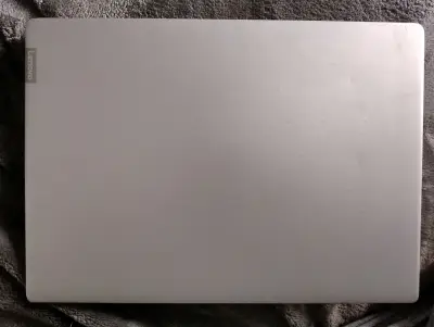 Laptop Lenovo con ChromeOS Flex y Intel Core i5 - miniatura 1