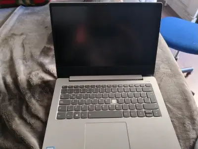 Laptop Lenovo con ChromeOS Flex y Intel Core i5 - miniatura 2