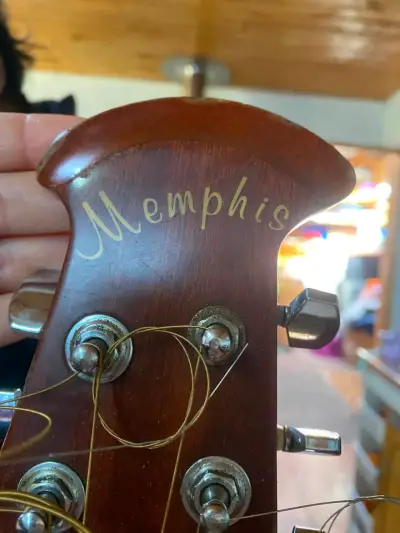 Guitarra electroacústica Memphis con amplificador - miniatura 2