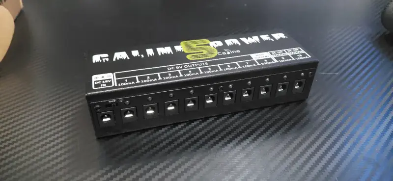 Fuente para pedales Caline CP-05 Power 5 - 2