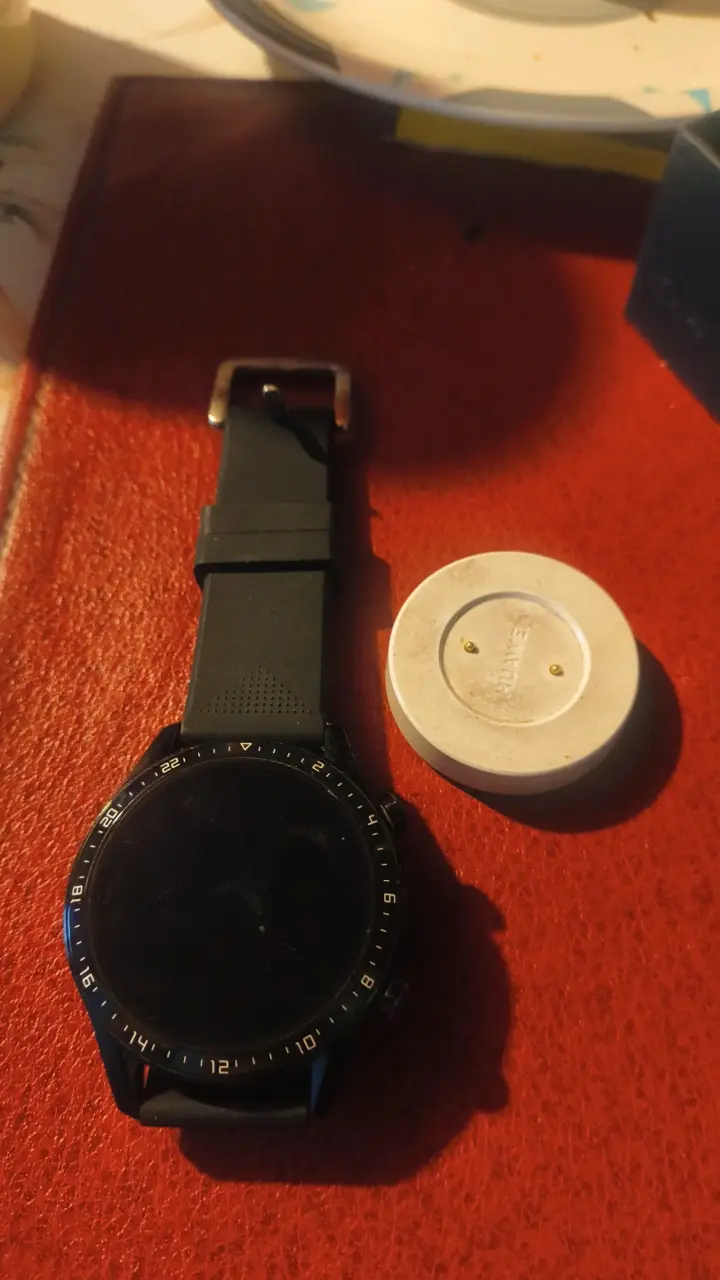 Smartwatch Huawei con cargador inalámbrico - 4