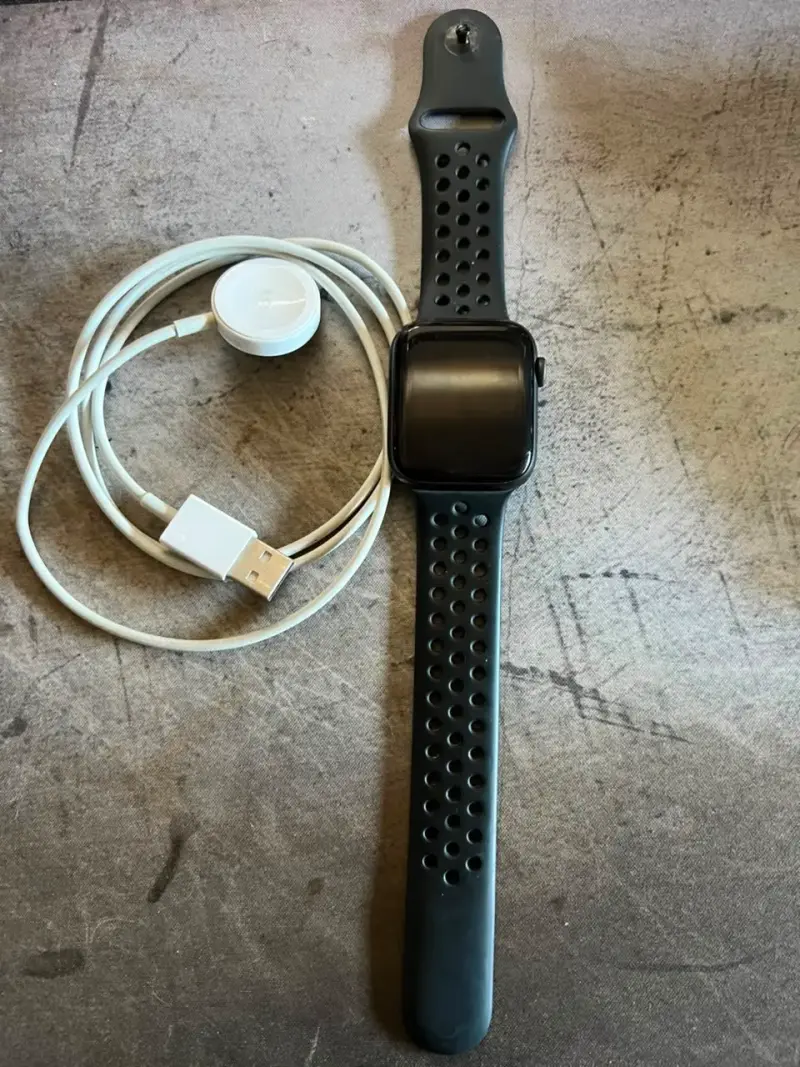 🔥 Vendo Apple Watch SE Nike 44mm Batería 90% 🔥 - 1