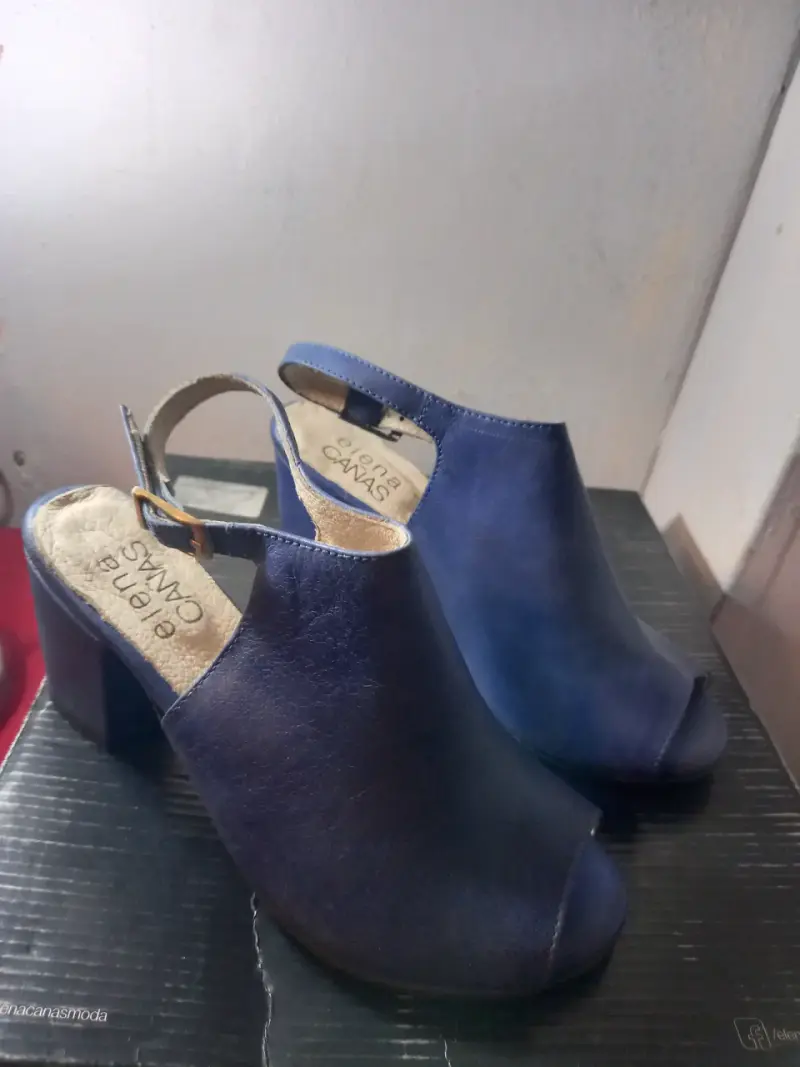 Zapatos de tacón azul Elena Cañas - 2
