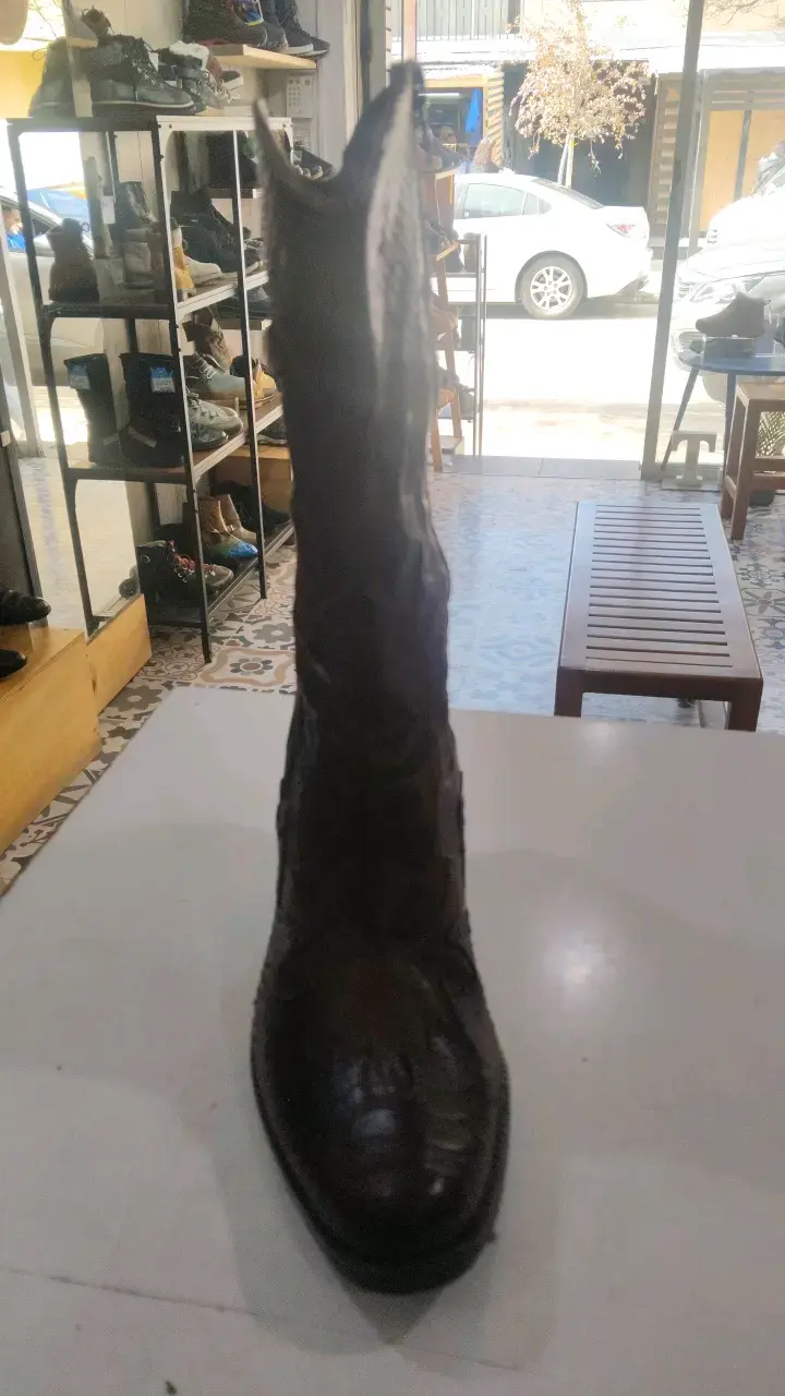 Botas de cuero marrón con tacón alto - 2