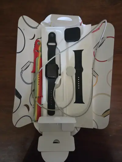 Apple Watch serie 8 45MM - miniatura 4