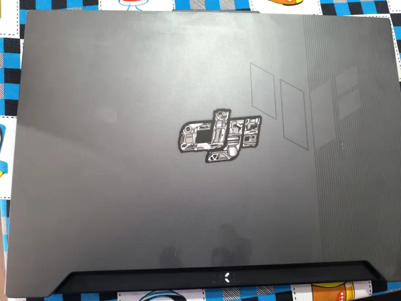 Laptop ASUS TUF Gaming con pantalla 144Hz - 1