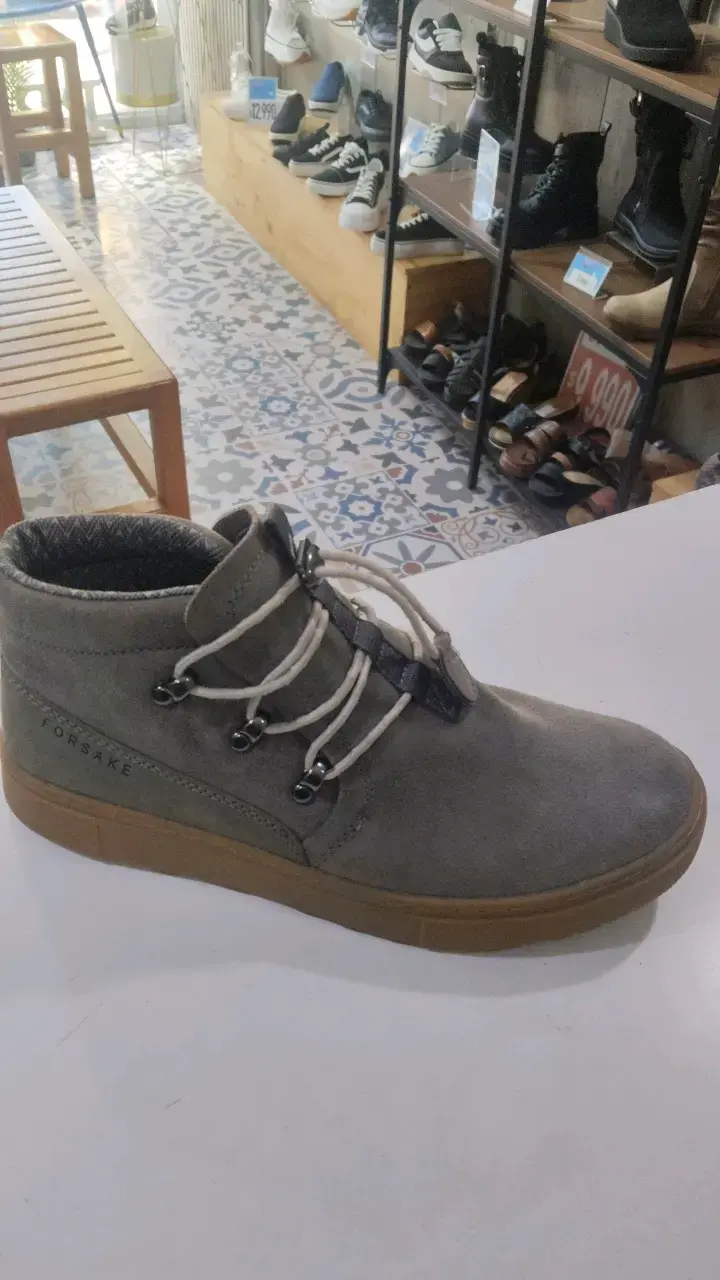 Botines de cuero gris Forsake para hombre