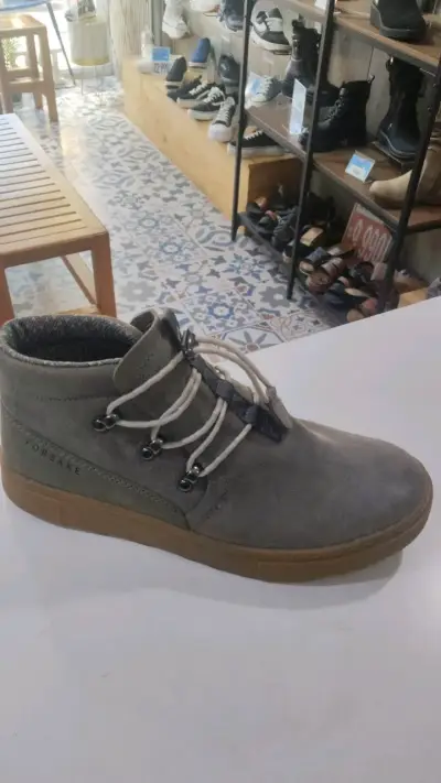 Botines de cuero gris Forsake para hombre - miniatura 1