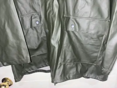 Capa impermeable verde  Poncho para el Agua - miniatura 2