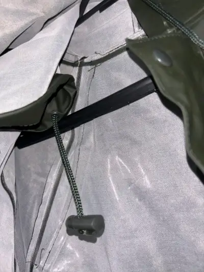Capa impermeable verde  Poncho para el Agua - miniatura 5