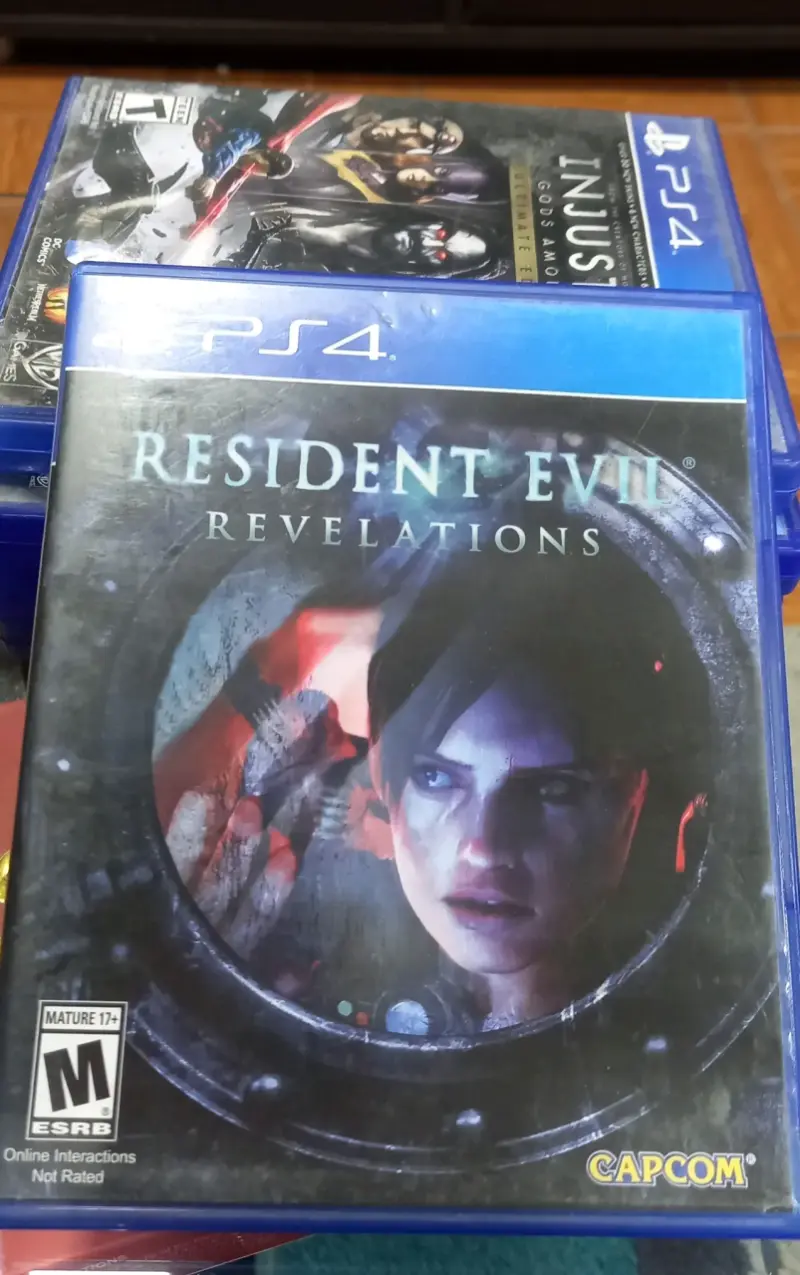 Juegos PS4 Tomb Raider y Resident Evil - 3