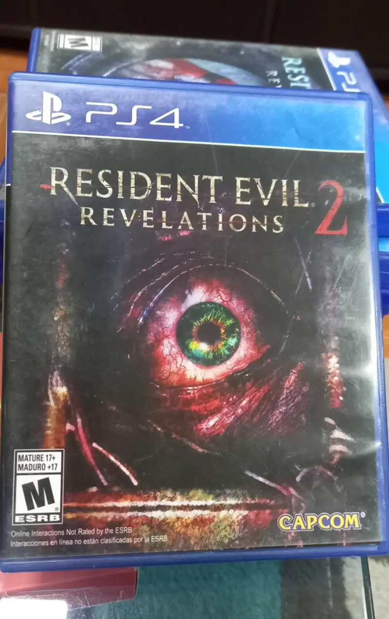 Juegos PS4 Tomb Raider y Resident Evil - 4