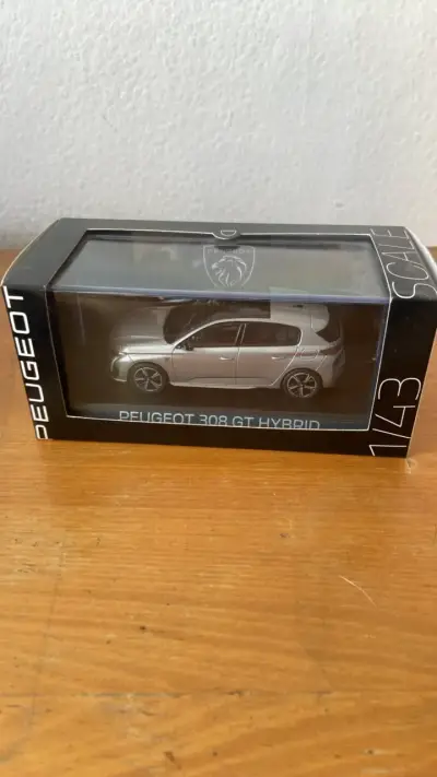 Modelo a escala Peugeot 308 GT Hybrid 1:43 - miniatura 1